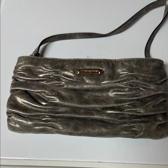 Michael Kors Methalic Clutch Bag - Picture 2 of 11